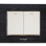 Brushed Aluminium Black / Silver Border